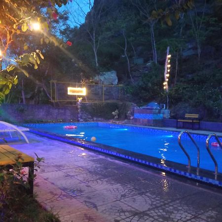 Song Toan Hotel Phong Nha Exterior foto