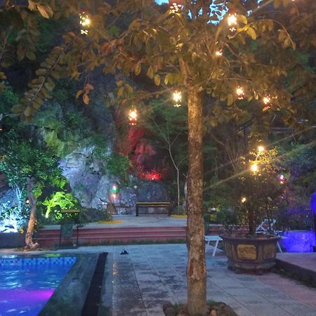 Song Toan Hotel Phong Nha Exterior foto