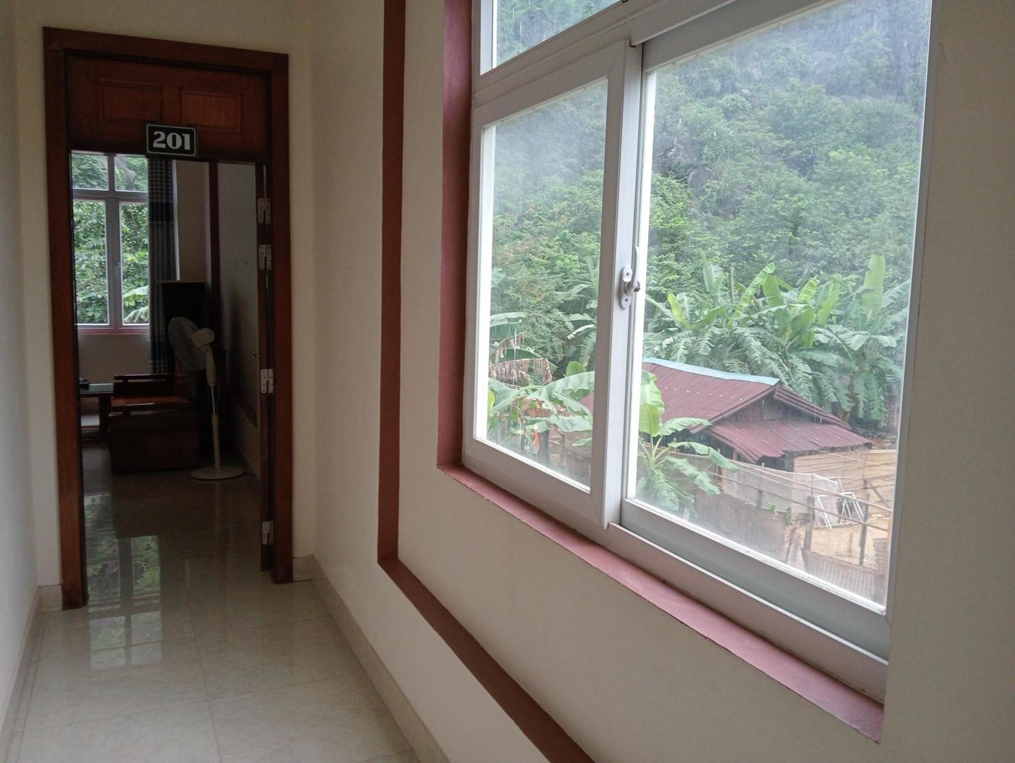 Song Toan Hotel Phong Nha Exterior foto
