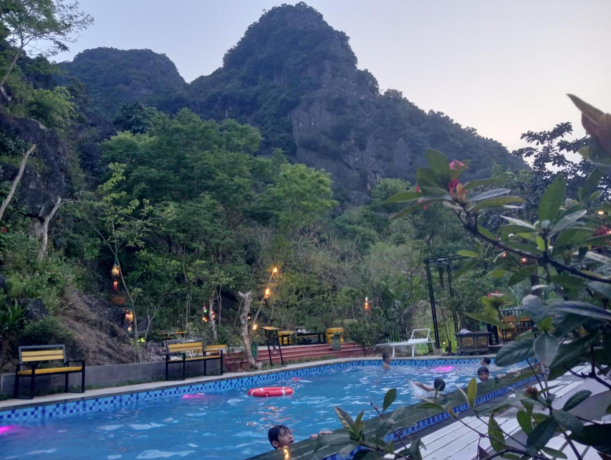 Song Toan Hotel Phong Nha Exterior foto